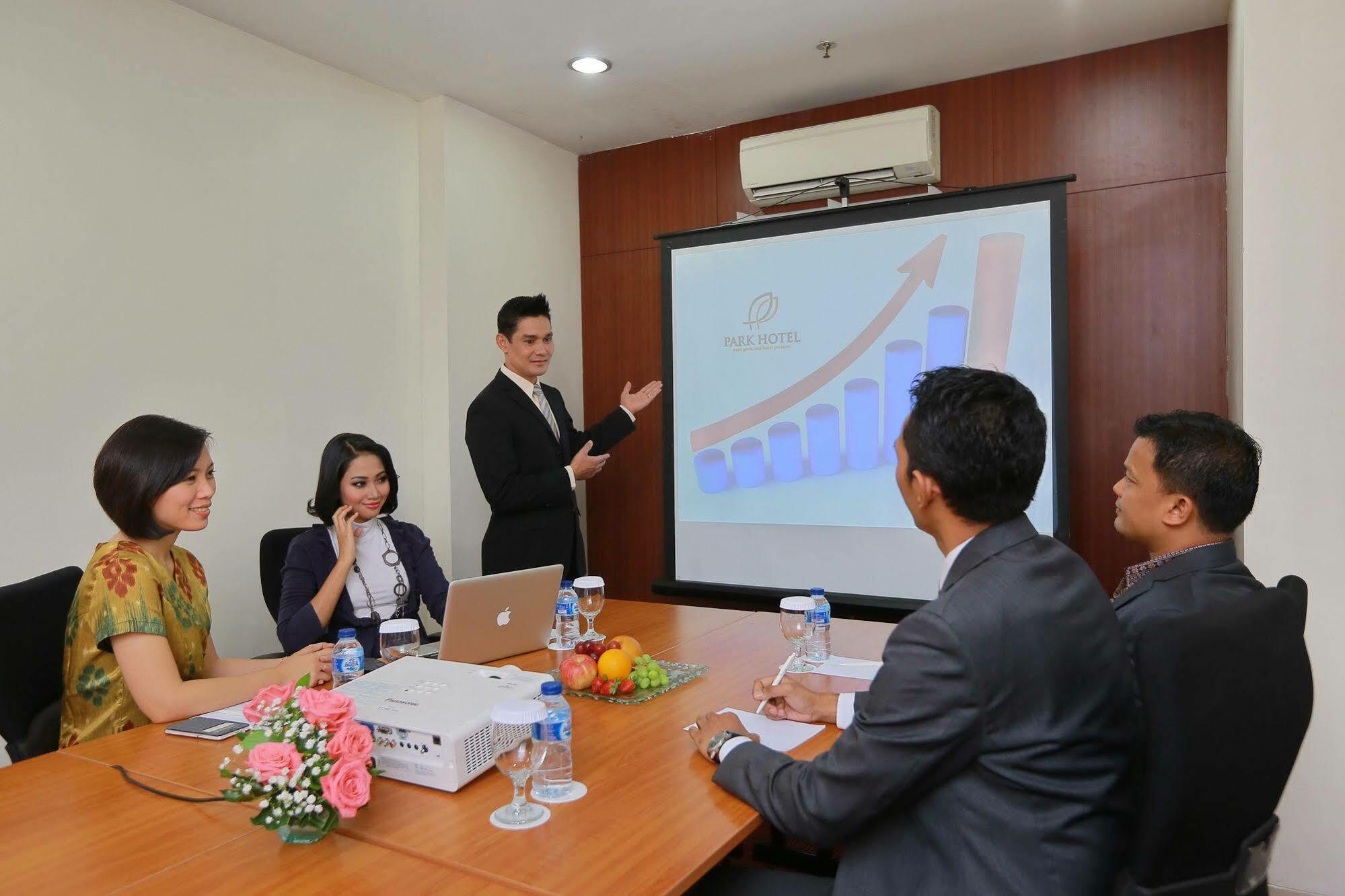 Park Hotel Cawang Jakarta Exteriér fotografie